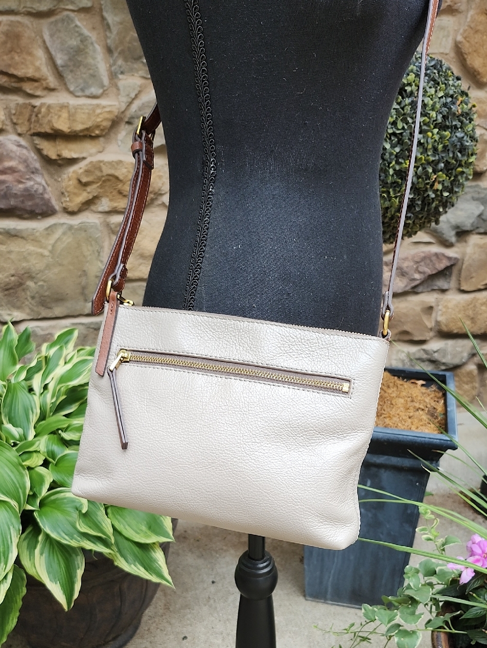 FOSSIL FIONA LEATHER CROSSBODY BAG - Picture 13 of 16